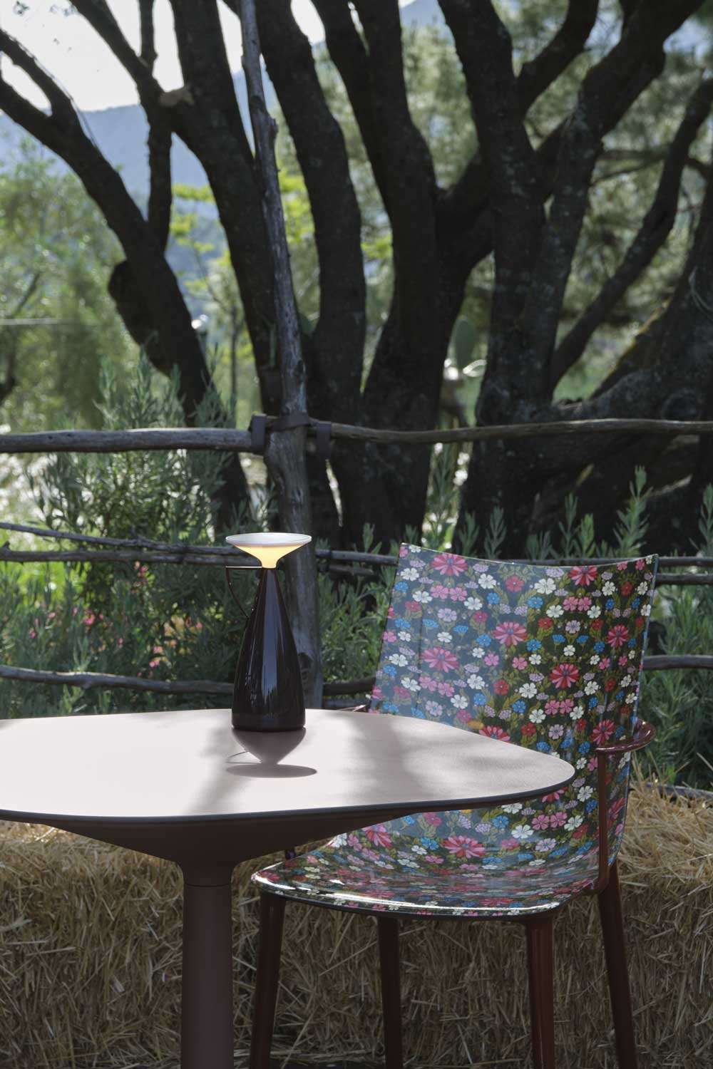 Lampada ricaricabile Camomille Kartell - immagine 12