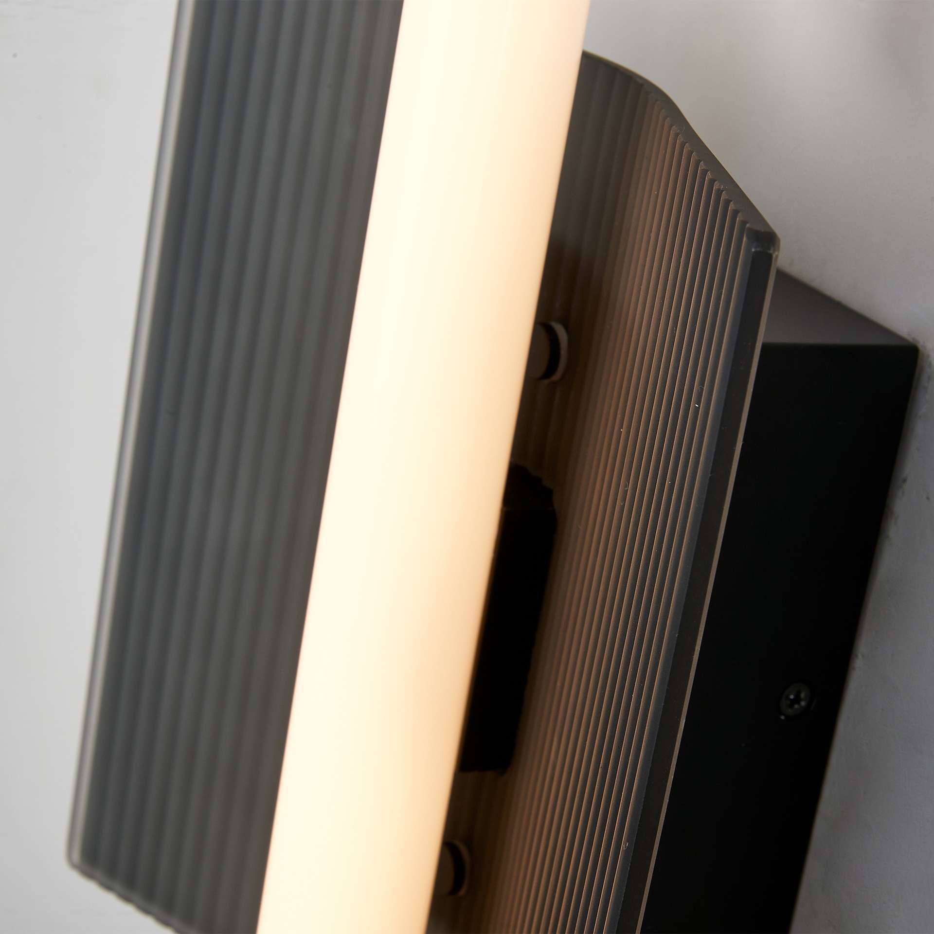 Applique VELA LED 10W CCT 2700K-4000K-5000K 20,4cm - immagine 7