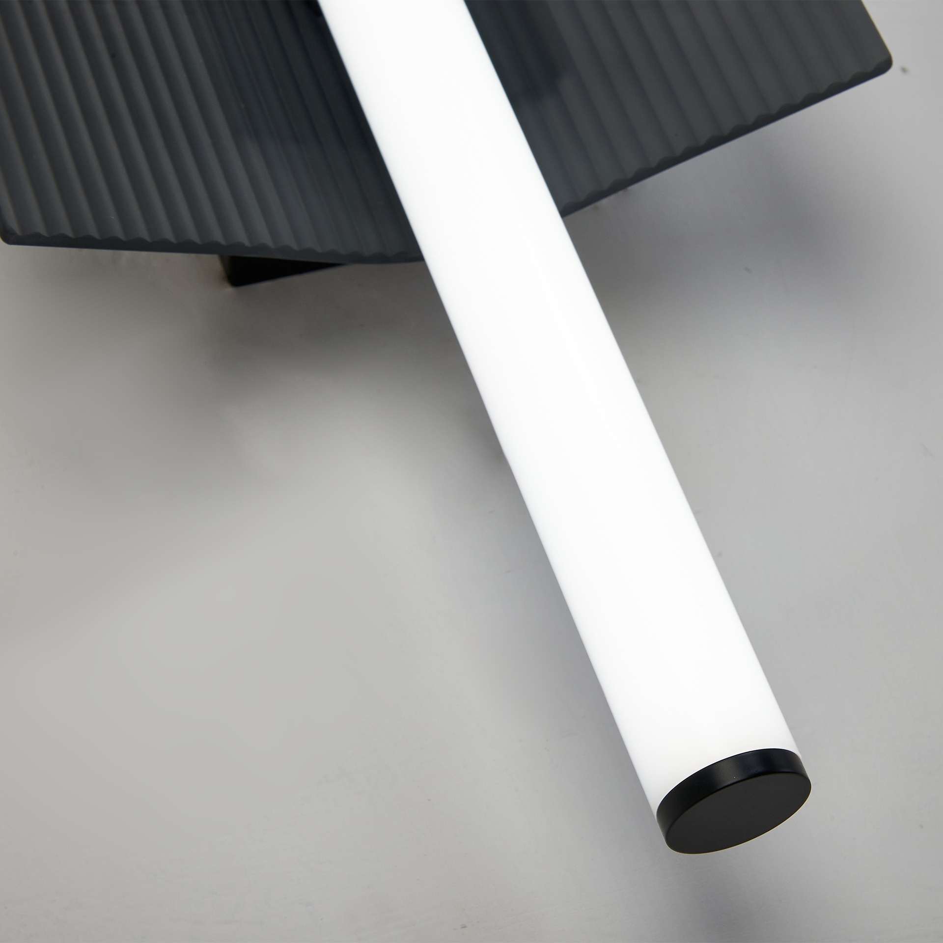 Applique VELA LED 10W CCT 2700K-4000K-5000K 20,4cm - immagine 8